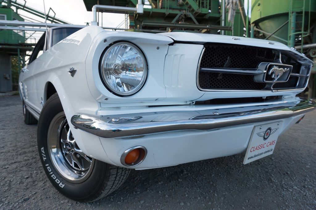 Ford Mustang GT STYLE - V8 Automatik mit TüV und H