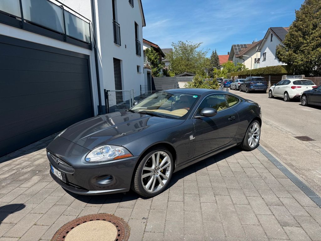 Bild des Angebotes Jaguar XK 4.2L V8 Coupé -