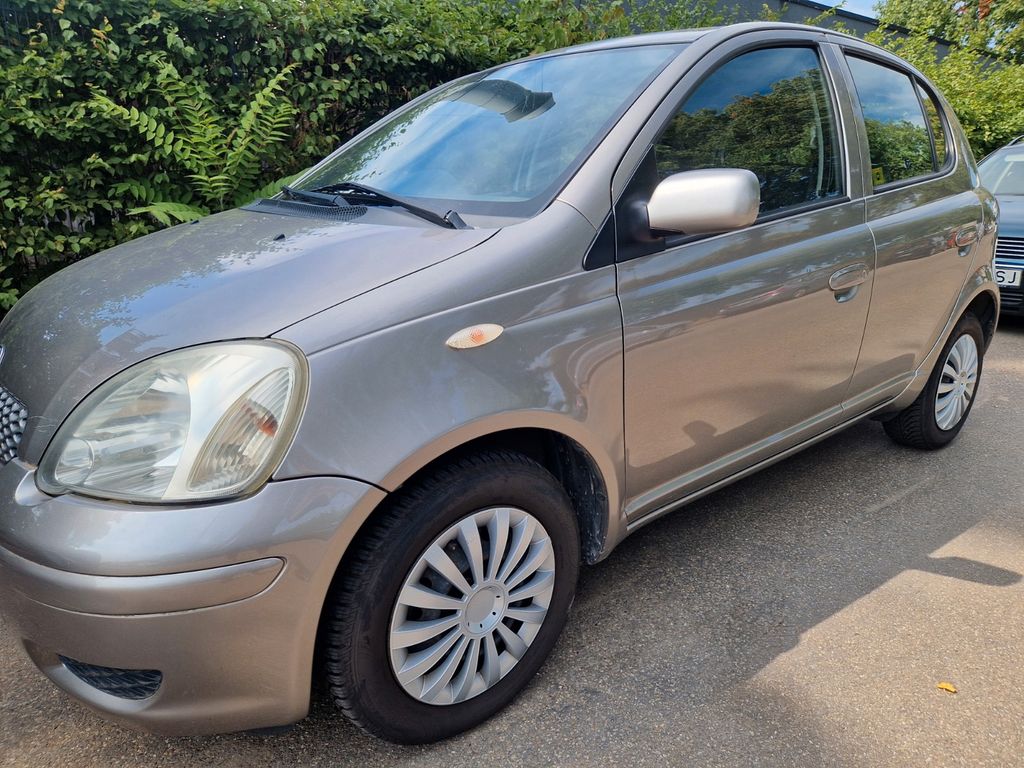 Bild des Angebotes Toyota Yaris 1.3 Klimanlage 1 hand wenig km