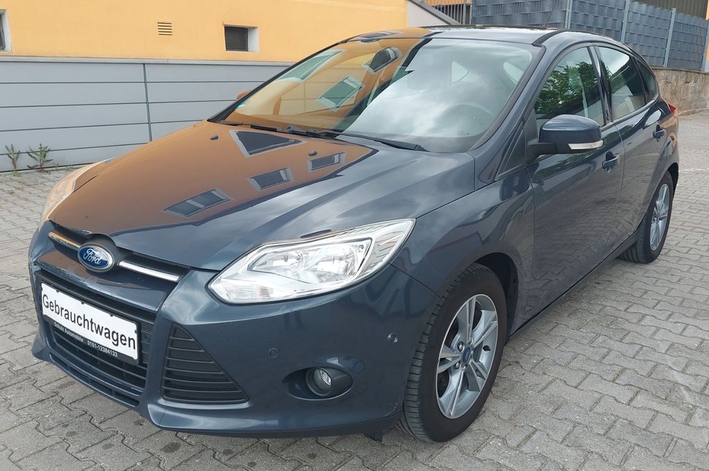 Bild des Angebotes Ford Focus Lim. Champions Edition
