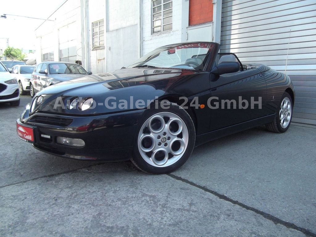 Alfa Romeo Spider 2,0i pininfarina
