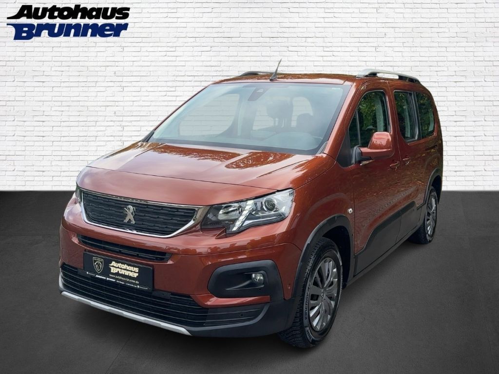 Bild des Angebotes Peugeot Rifter PureTech 130 L2 EAT8 Allure, 7 Sitzer