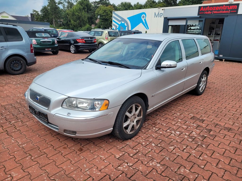 Bild des Angebotes Volvo V70 Kombi Bi-Fuel Summum*GEPFLEGT*ERDGAS*