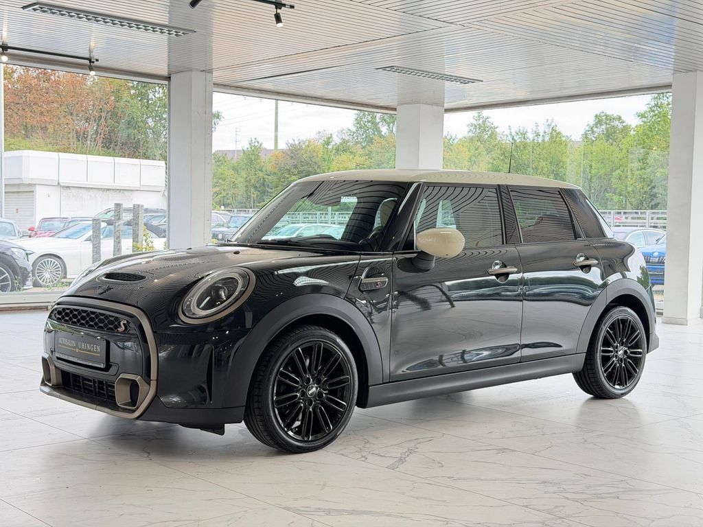 Bild des Angebotes MINI Cooper S DKG*RESOLUTE EDITION*NAVI*LED*PDC*5-TÜR