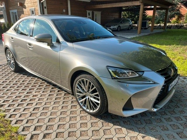 Bild des Angebotes Lexus IS 300 300h Luxury Line Automatik Luxury Line