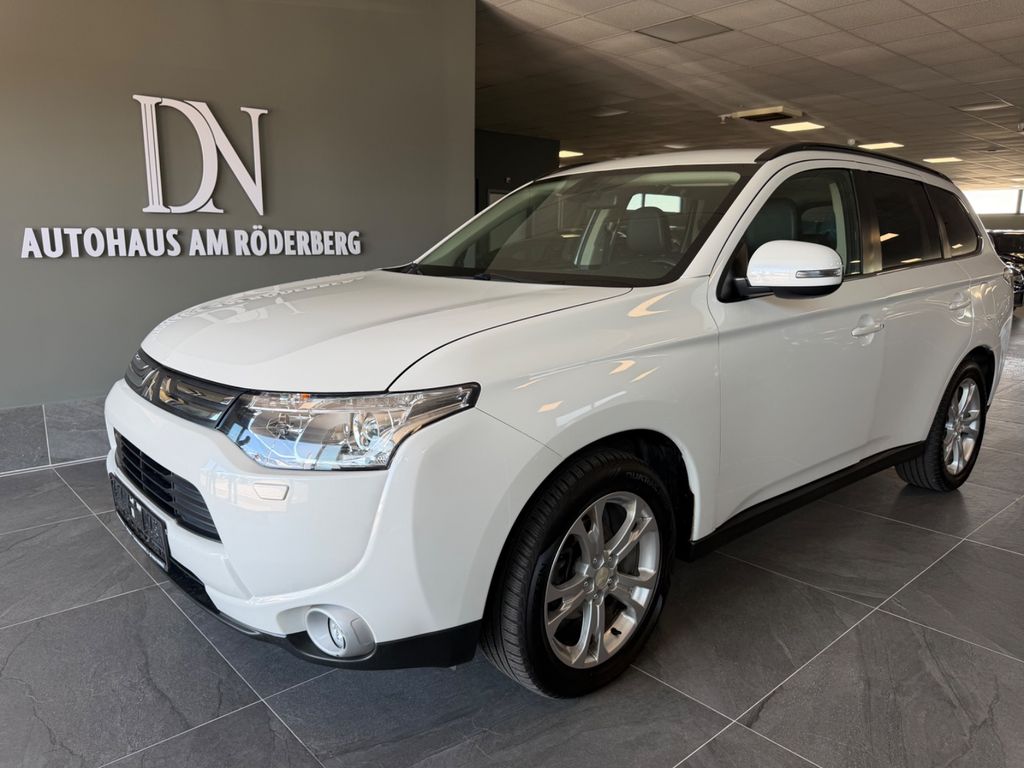 Bild des Angebotes Mitsubishi Outlander Intense Premium 4WD °7Sitze/Leder/Nav