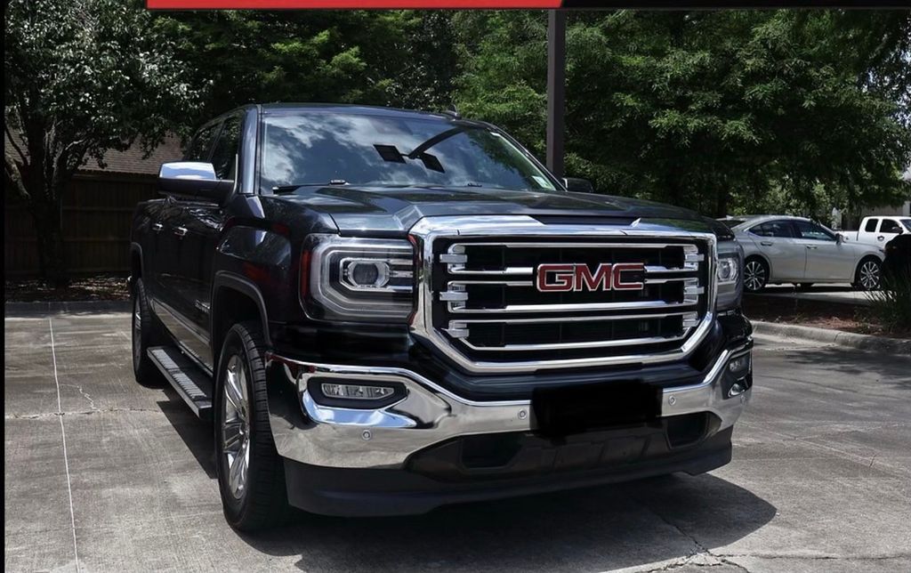 Bild des Angebotes GMC Sierra 1500 5,3 V8 AWD- SLT