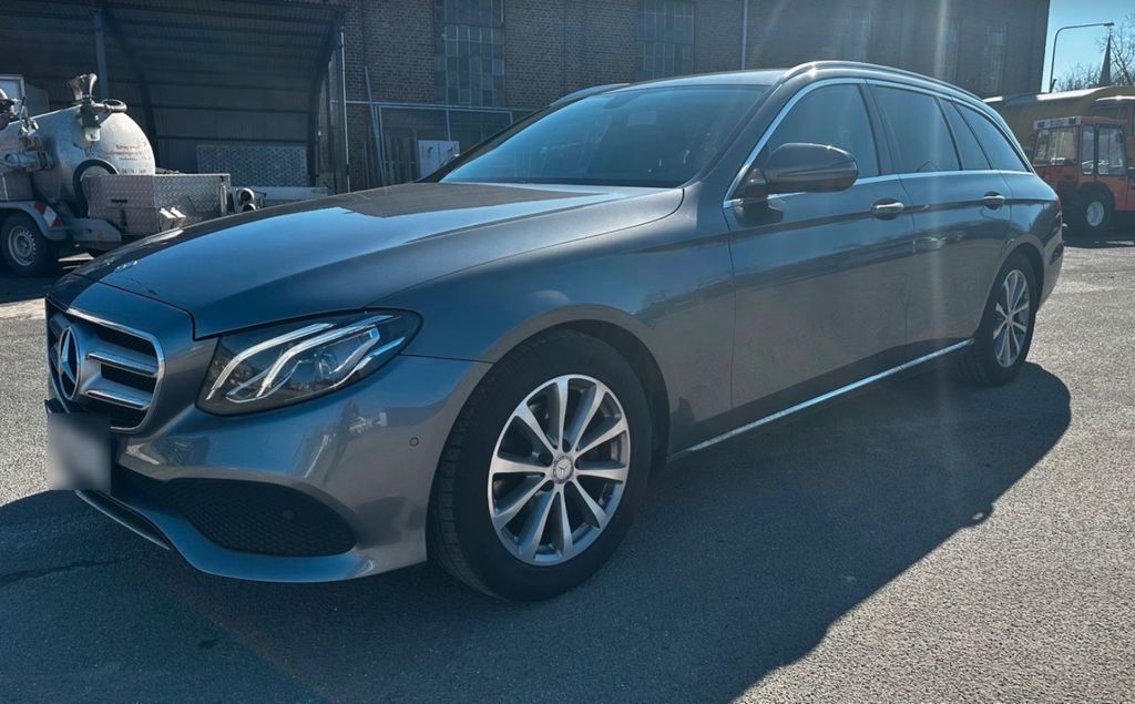 Bild des Angebotes Mercedes-Benz E 220d T AVANTGARDE Mild Hybrid