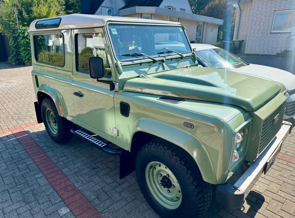 Bild des Angebotes Land Rover Defender 90 Heritage Edition