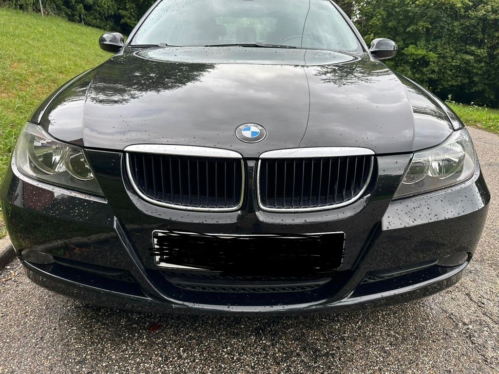 Bild des Angebotes BMW E90 320d 1. Hand 94.000 km Jahreswagen Zustand