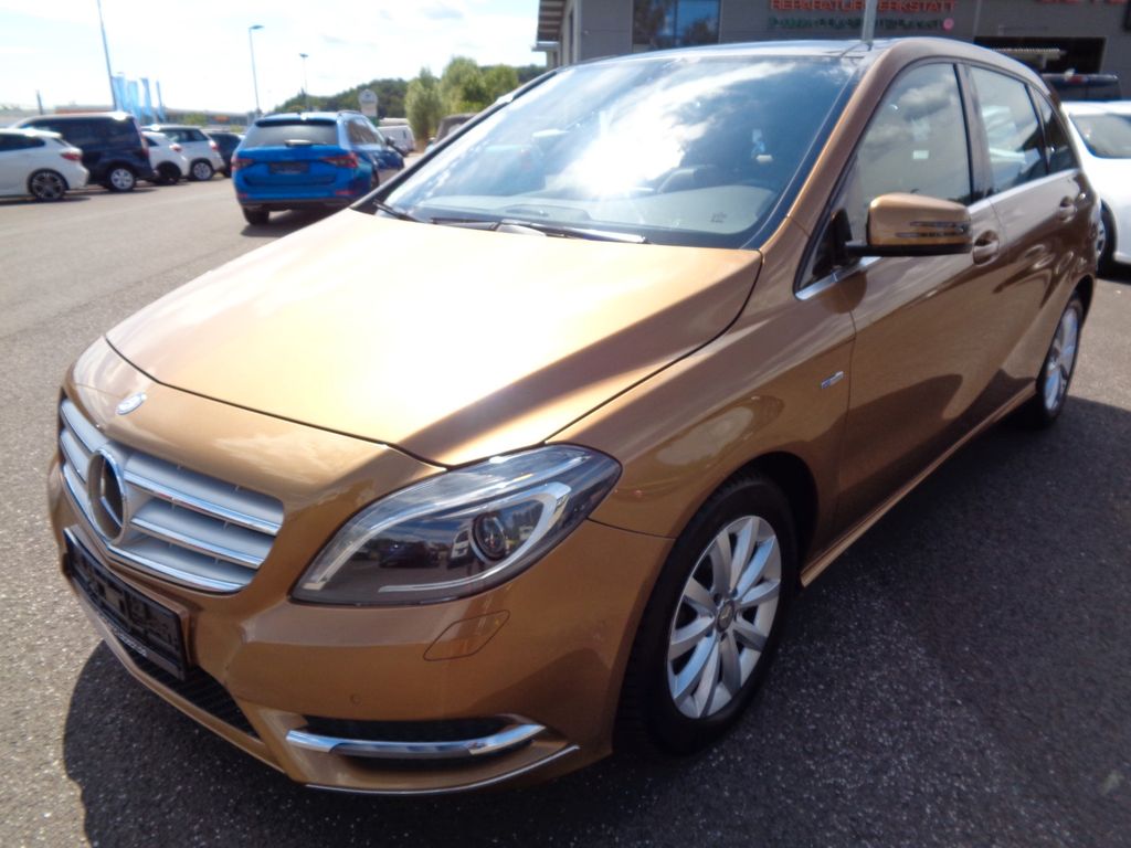 Bild des Angebotes Mercedes-Benz B 200 ,Leder,Panorama,Xenon.