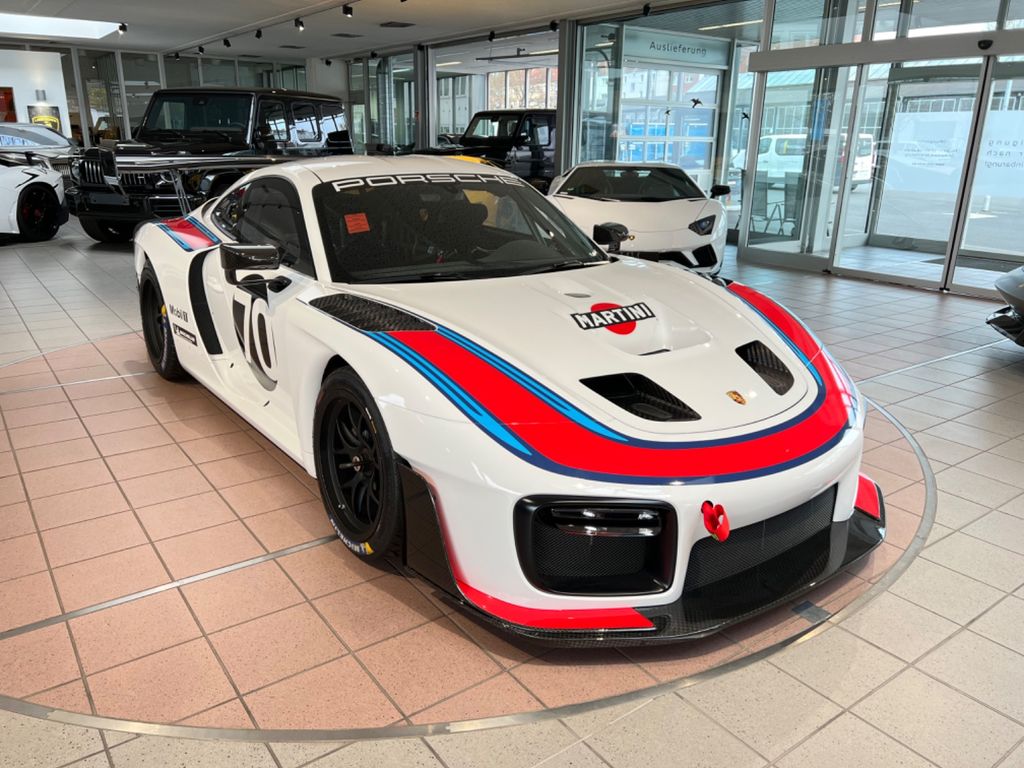 Porsche 935 "1 OF 77"