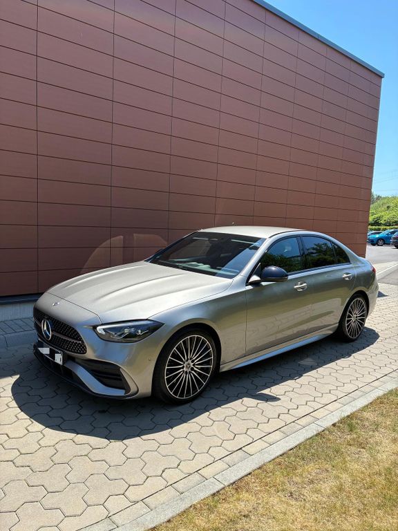 Bild des Angebotes Mercedes-Benz C 300 d Autom. AMG Line Mojasilber metallic