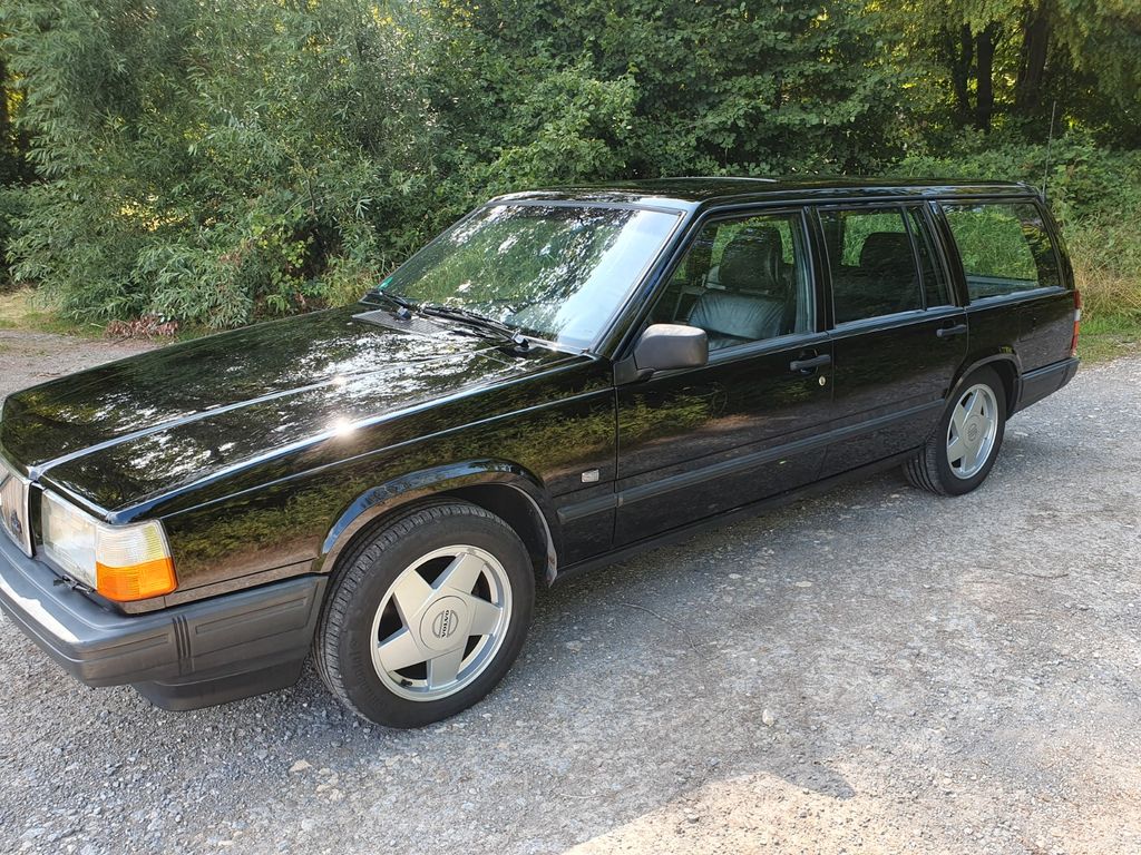 Bild des Angebotes Volvo 740 Kombi schwarz - viel investiert