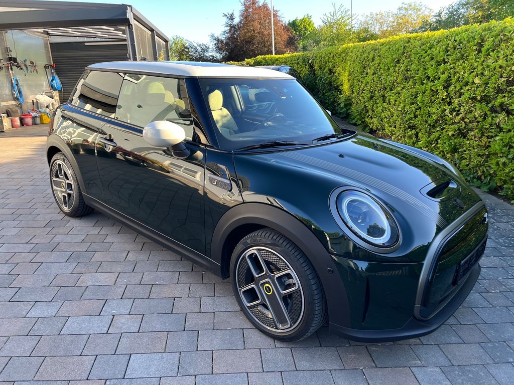 Bild des Angebotes MINI Cooper SE Resolute Pano HUD KAM LKHZ H/K 1.Hd 17