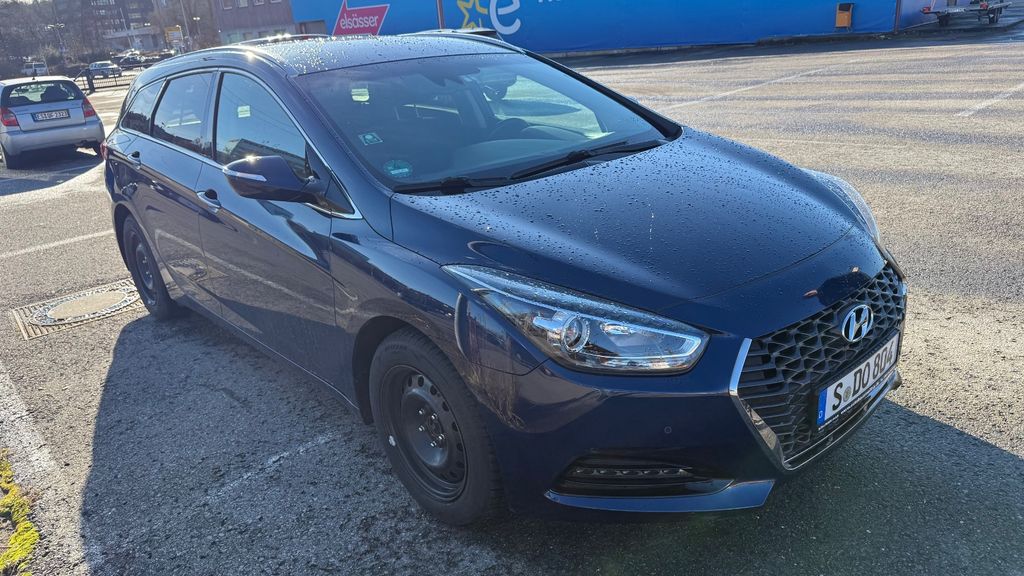 Bild des Angebotes Hyundai i40 cw blue Space, 118.000 KM, AHK, Euro 6