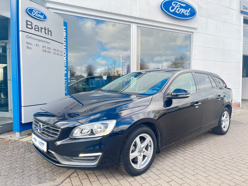 Bild des Angebotes Volvo V60 Kombi D3 Business Edition Klima PDC SHZ