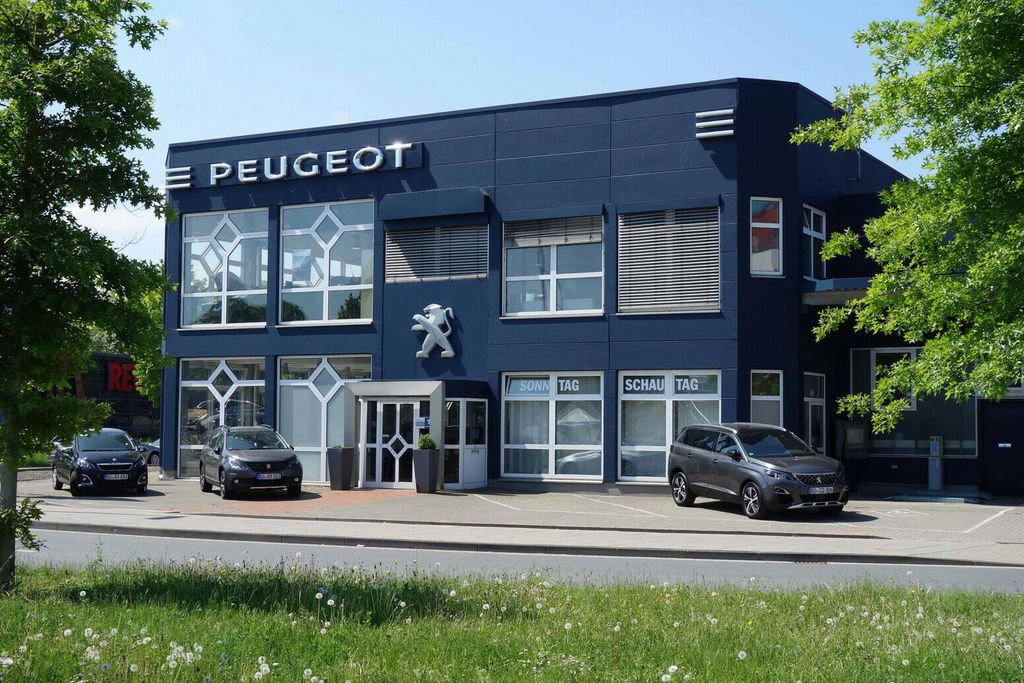 Peugeot 5008 GT 1.2 Hybrid 145 e-DSC6 *PANO-NAVI-PAKE...