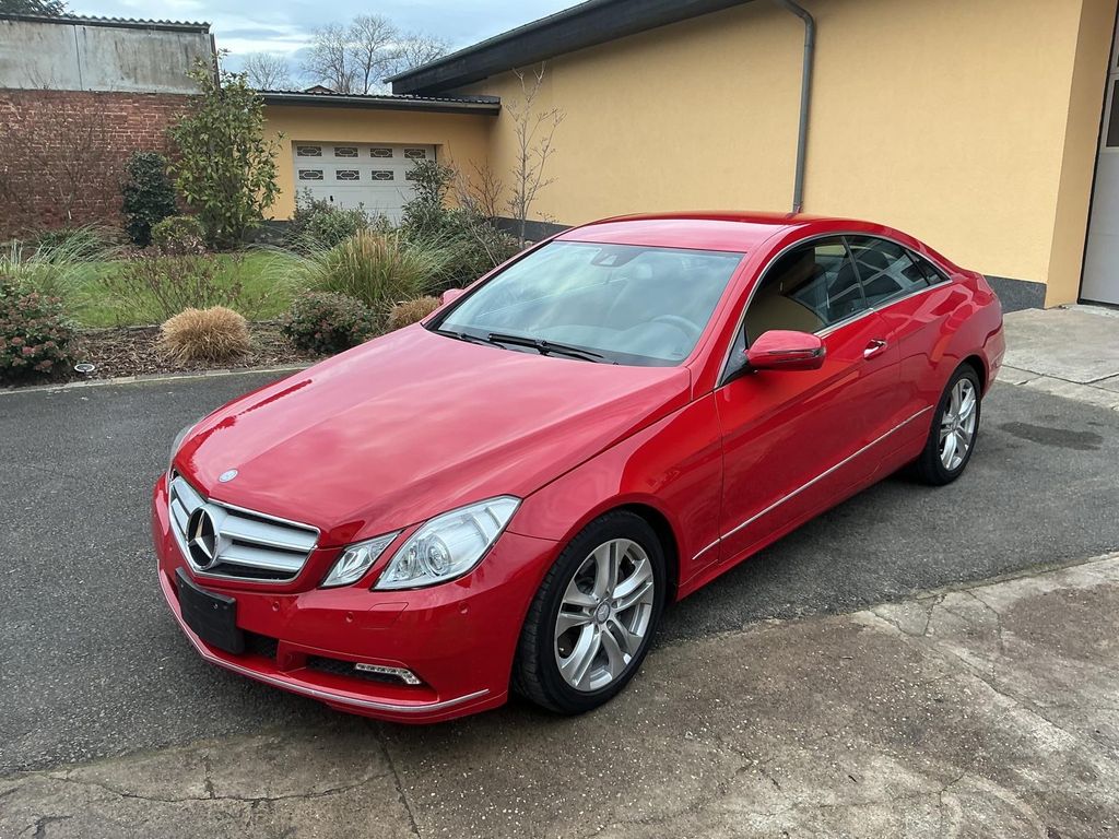 Bild des Angebotes Mercedes-Benz E 350 Coupé BlueEFFICIENCY ELEGANCE