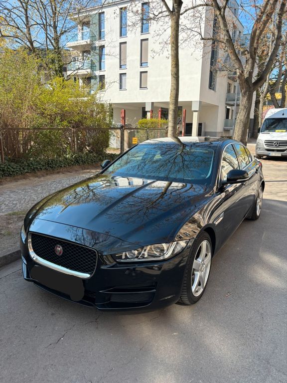 Bild des Angebotes Jaguar XE E-Performance 163PS Prestige Automatik Pr...