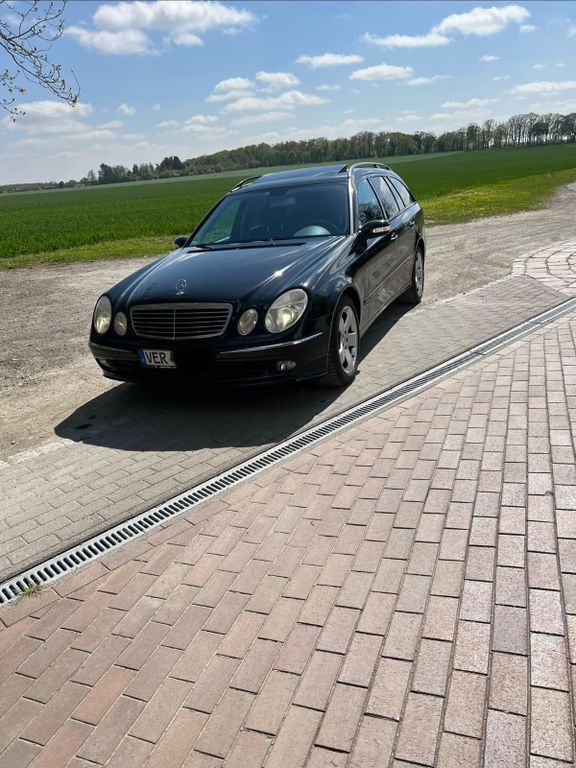 Bild des Angebotes Mercedes-Benz E 500 T AVANTGARDE Avantgarde