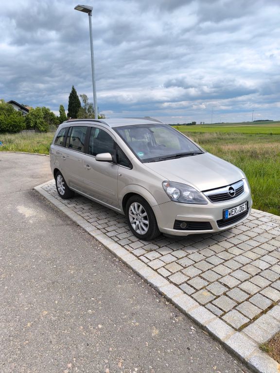 Bild des Angebotes Opel Zafira 1.8 , 2 Hand, 7 Sitzer, AHK