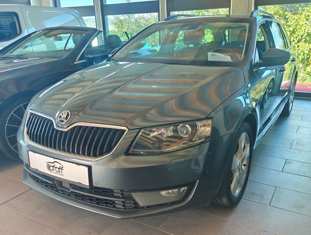 Bild des Angebotes Skoda Octavia 2.0 TDI Green tec DSG Elegance Combi