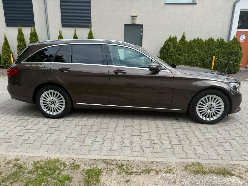 Bild des Angebotes Mercedes-Benz C 200 d T 9 G EXCLUSIVE NAVI TEILLEDER AHK LED