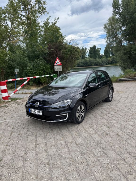 Volkswagen e-Golf VII