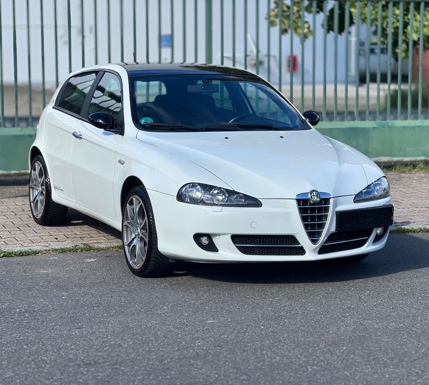 Bild des Angebotes Alfa Romeo 147 1.6 TS 16V 120 Quadrifoglio Verde*Sport*