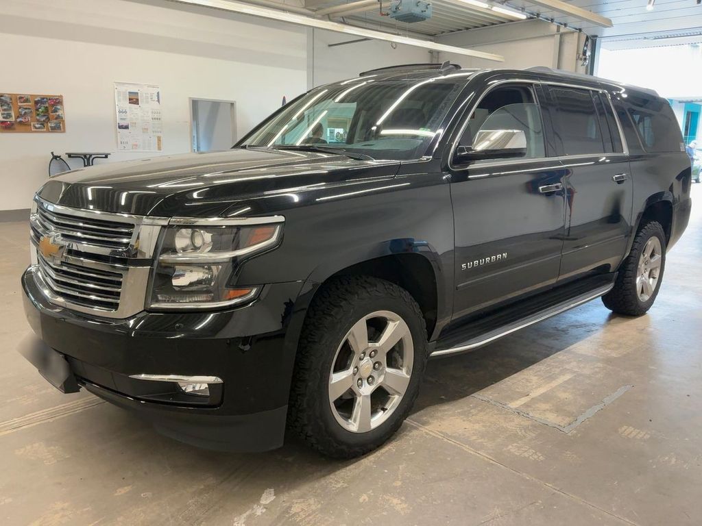 Bild des Angebotes Chevrolet Suburban V8 LTZ 4WD +BI-XENON+2.HND+7-SITZER+ACC