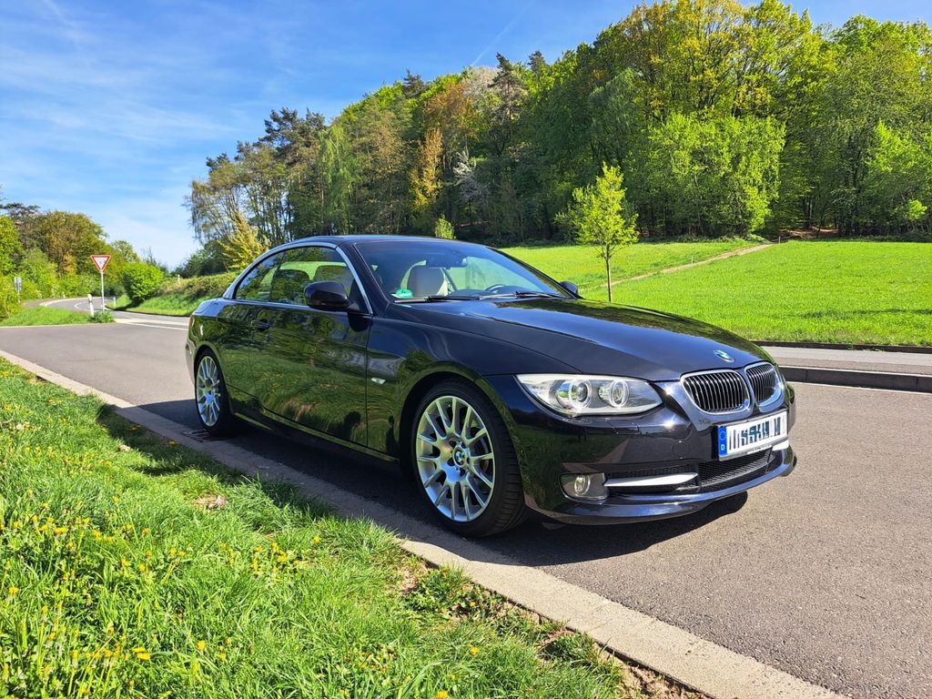Bild des Angebotes BMW 325i Cabrio - Garagen-/Sommer-/Liebhaberfahrzeug