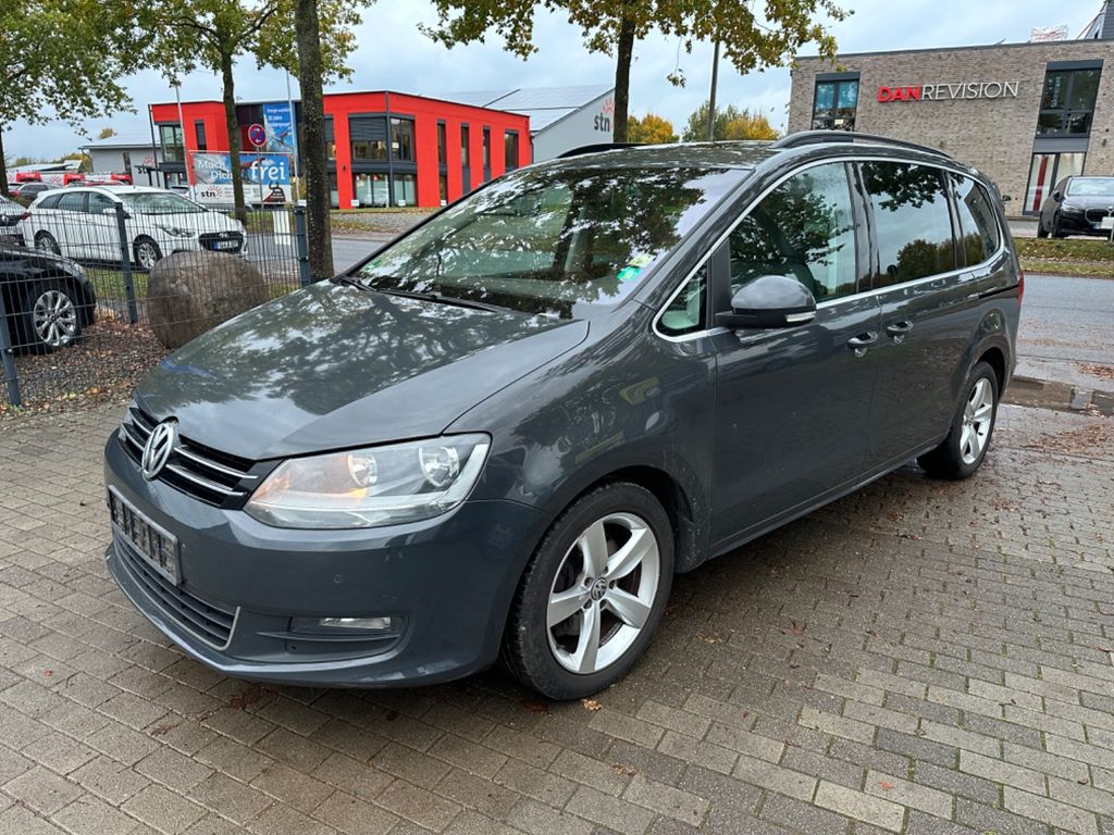 Bild des Angebotes Volkswagen Sharan Comfortline BMT Pano Kamera Navi 7-Sitze