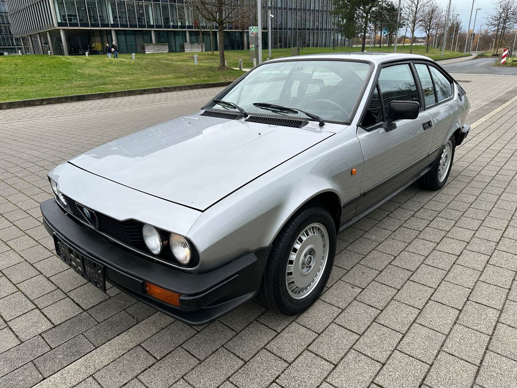 Bild des Angebotes Alfa Romeo GTV + ein echter Alfa + H Kennzeichen +