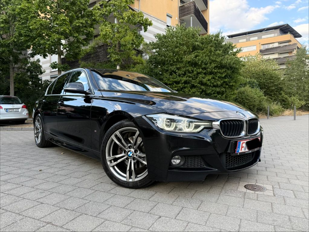 Bild des Angebotes BMW 330e Lim. iPerformance M Paket Sport / LED