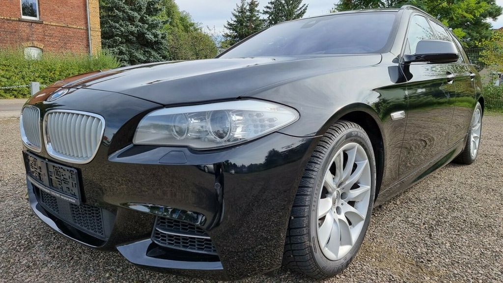Bild des Angebotes BMW Touring M550d xDrive Xenon HUD Leder PDC MFL KLG