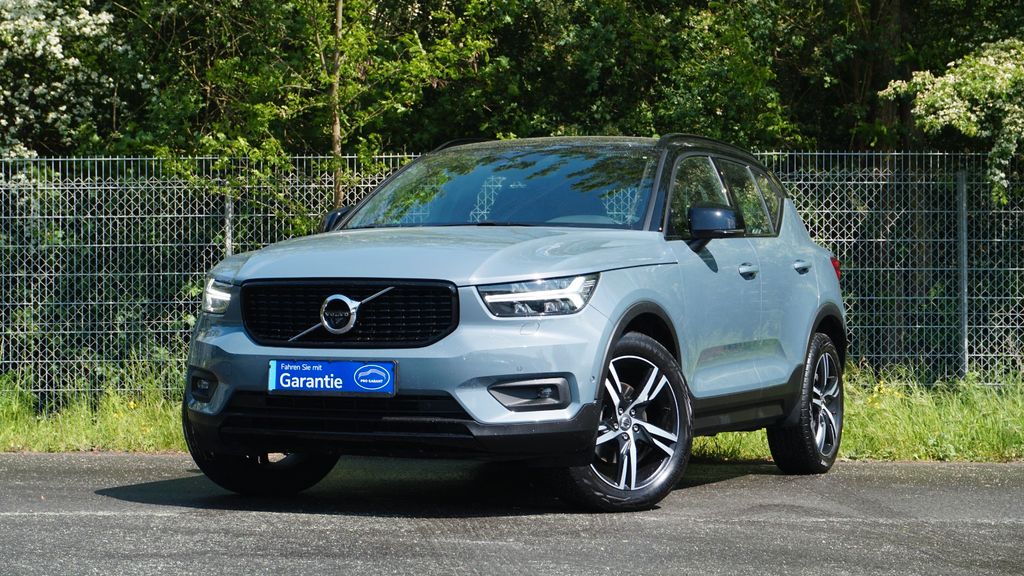 Bild des Angebotes Volvo XC40 B4 R-Design LED/360°/H&K/Mem/FrontHeizung