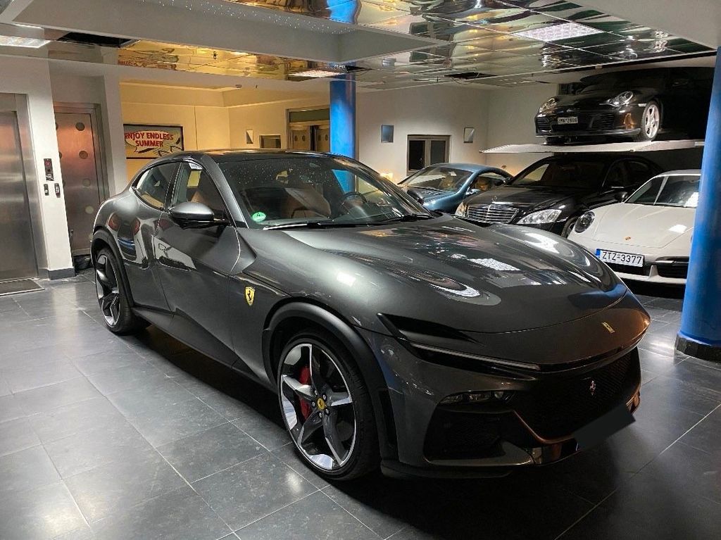 Bild des Angebotes Ferrari Purosangue V12 DCT 4WD Carbon, HiFi, Matrix LED