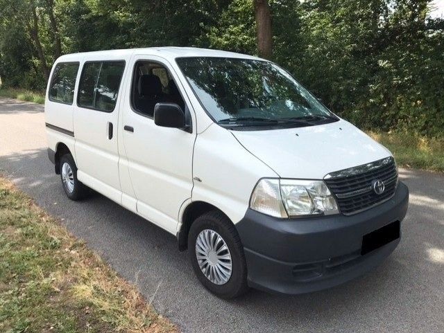 Bild des Angebotes Toyota Hiace 8-Sitze : Tel 0032471121608
