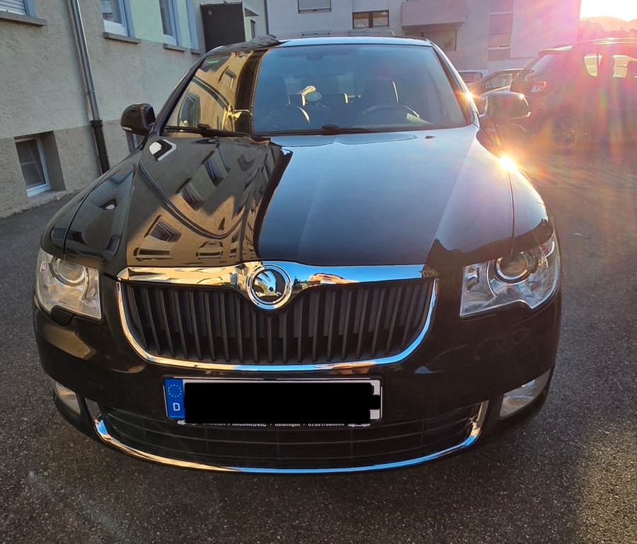Bild des Angebotes Skoda Superb 2.0 TDI 125kW DSG Elegance Elegance