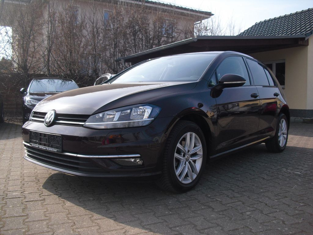 Bild des Angebotes Volkswagen Golf 1.0 TSI BMT DSG*Parkassist*Klimaautomatik