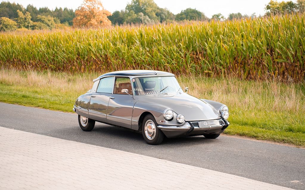 Bild des Angebotes Citroën DS 21 - Vollständig restaurierter Zustand!
