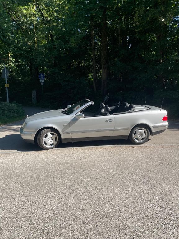 Bild des Angebotes Mercedes-Benz CLK 320 ELEGANCE Elegance