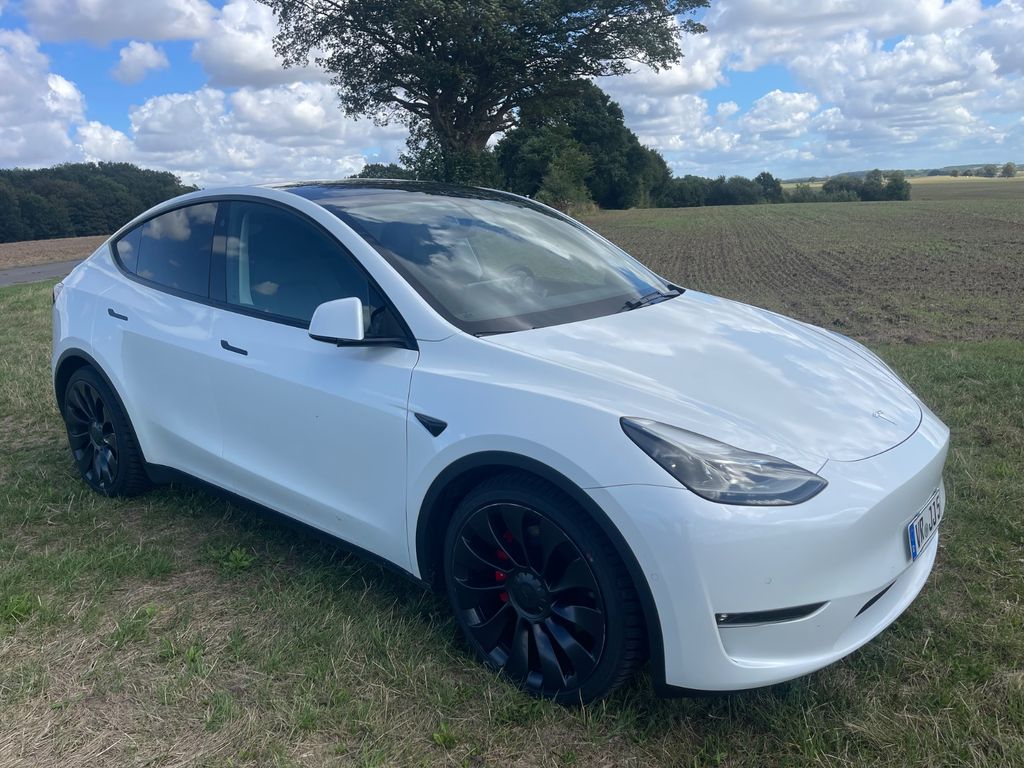 Bild des Angebotes Tesla Model Y Performance Dual Motor AWD Performance