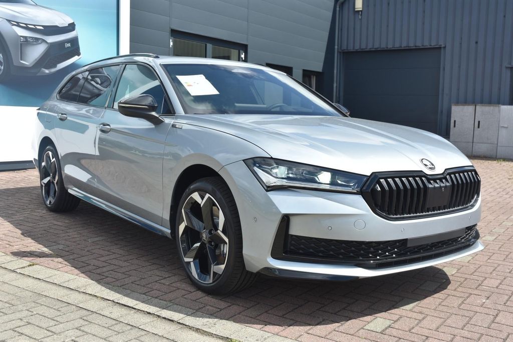 Bild des Angebotes Skoda Superb Combi1.5TSI DSG iV Sportline*HUp*AHK*Pano
