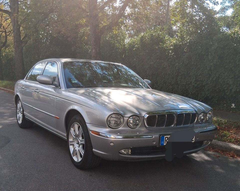 Bild des Angebotes Jaguar XJ Executive 3.2