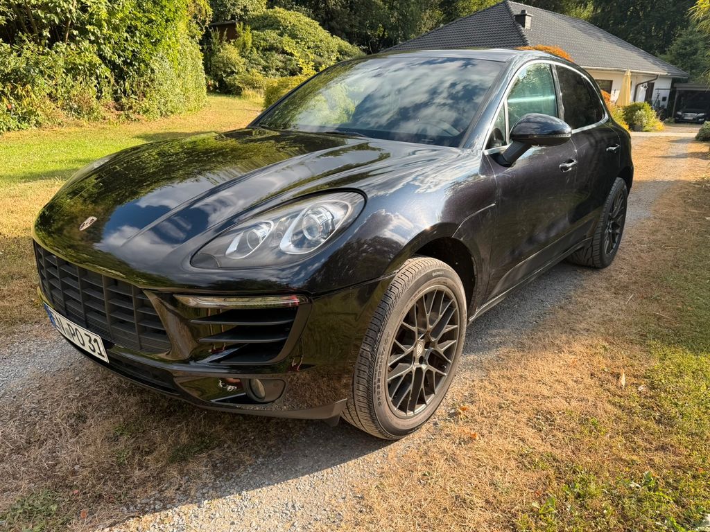 Porsche Macan S Si HeZ/LüF 18Wege AHK RFK PANO 20" BOSE