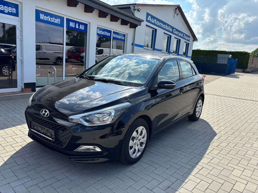 Bild des Angebotes Hyundai i20 *Go*Klima/SV/ZV+FB/EFH/BC/elektr. Spiegel