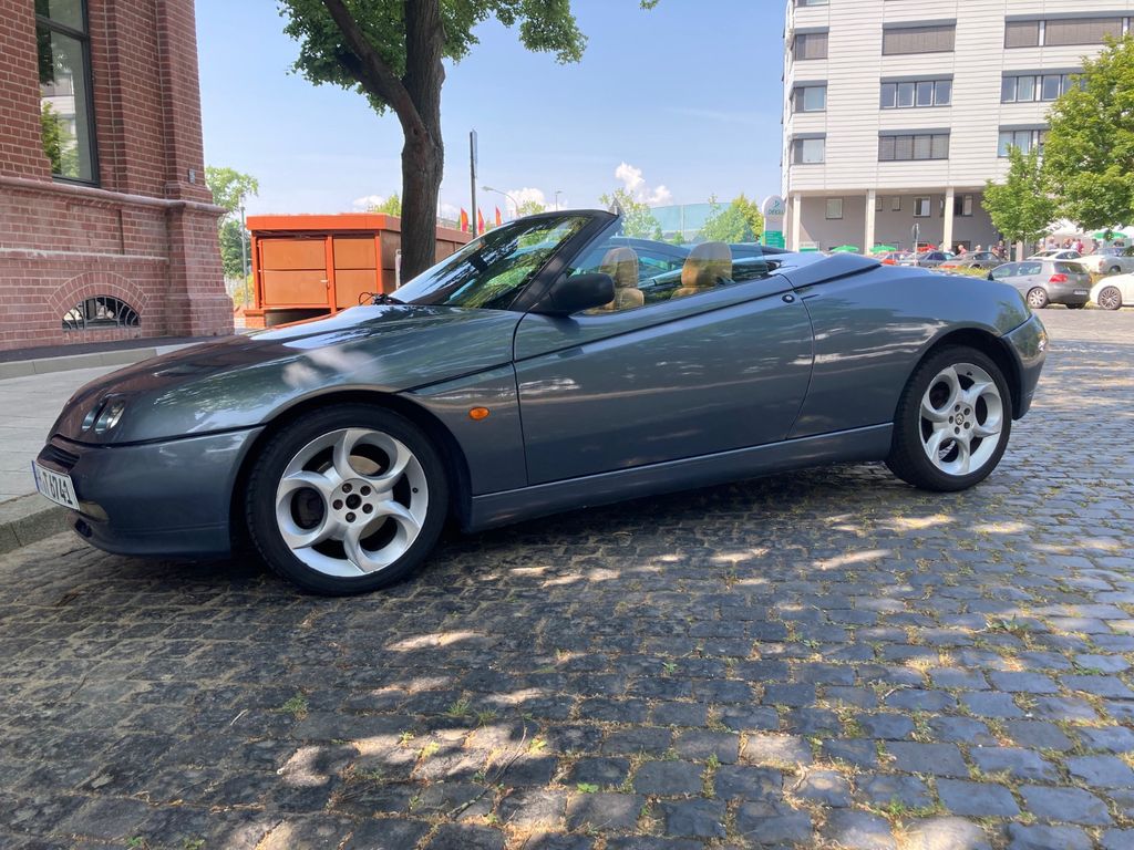 Bild des Angebotes Alfa Romeo Spider 916, 1,8 16V Lusso  195.000 km,2027 07KZ