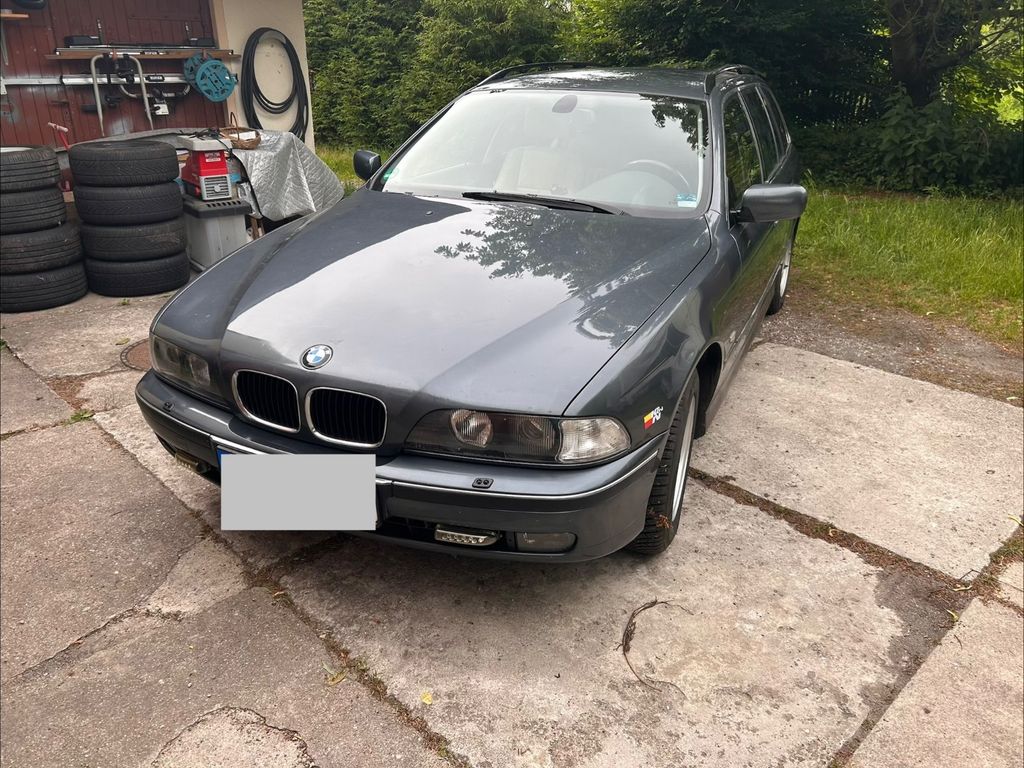 Bild des Angebotes BMW 528i Touring - LPG Gasanlage Zavoli